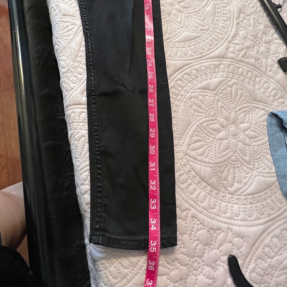 Hollister Jeans - Picture 6 of 6